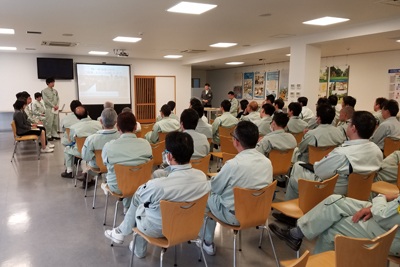 「新入社員研修 成果発表会」を開催しました