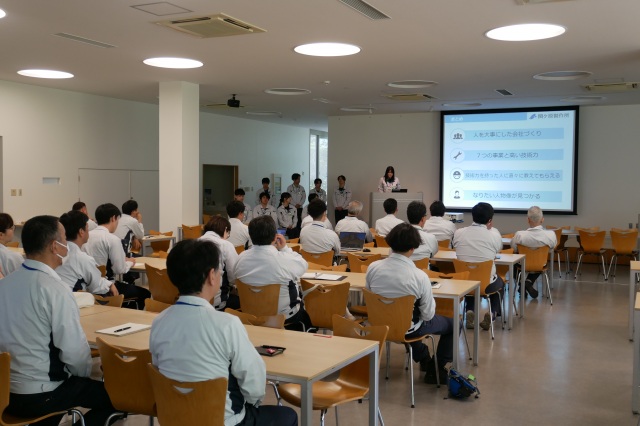 5/11  新入社員成果発表会を開催しました